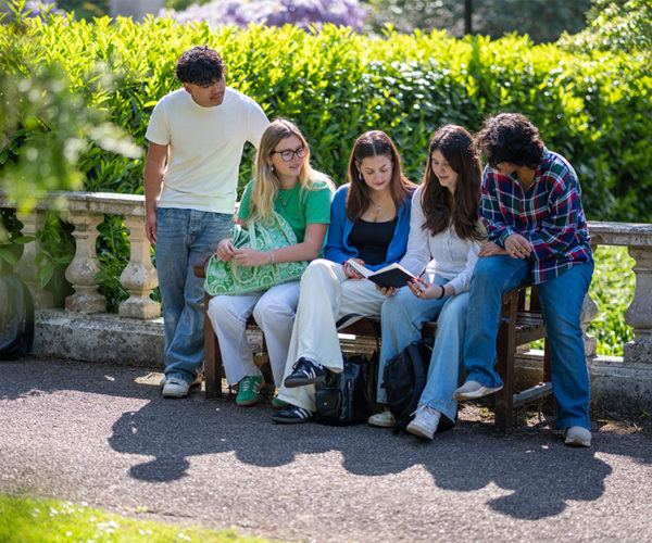 Applying for uni accommodation: Tips to reduce stress