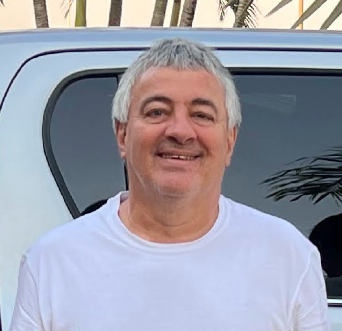 Prof. Plínio B. de Camargo
