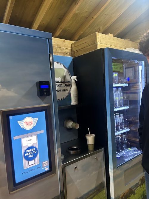 Milkshake vending machine