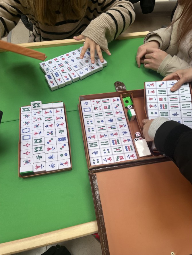 Mahjong table