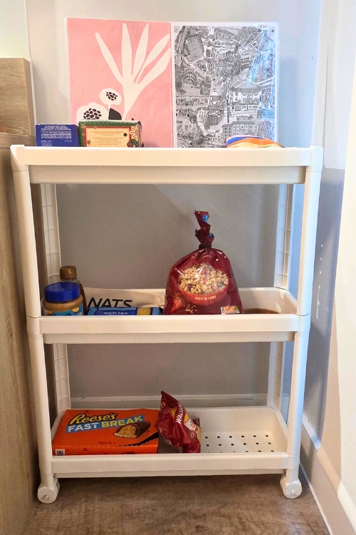 Bedroom shelving